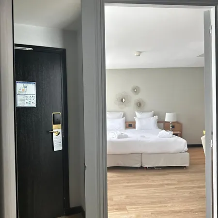 Hotel Western Le Picardy 4*