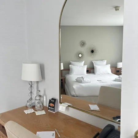 Western Le Picardy 4*