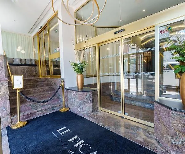 Western Le Picardy 4*